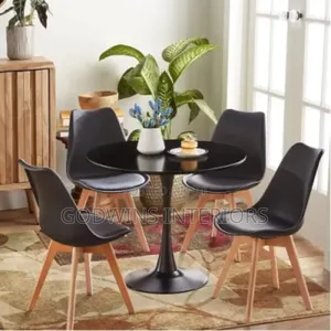 Round Dining Table With 4 Set of Chairs