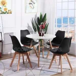 Round Dinning Table + 4 Foam Sitting Chairs