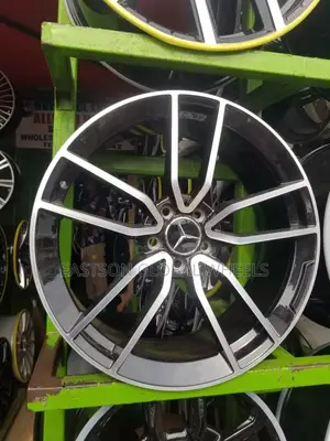 Mercedes Benz 20 Inches Alloyed Wheel