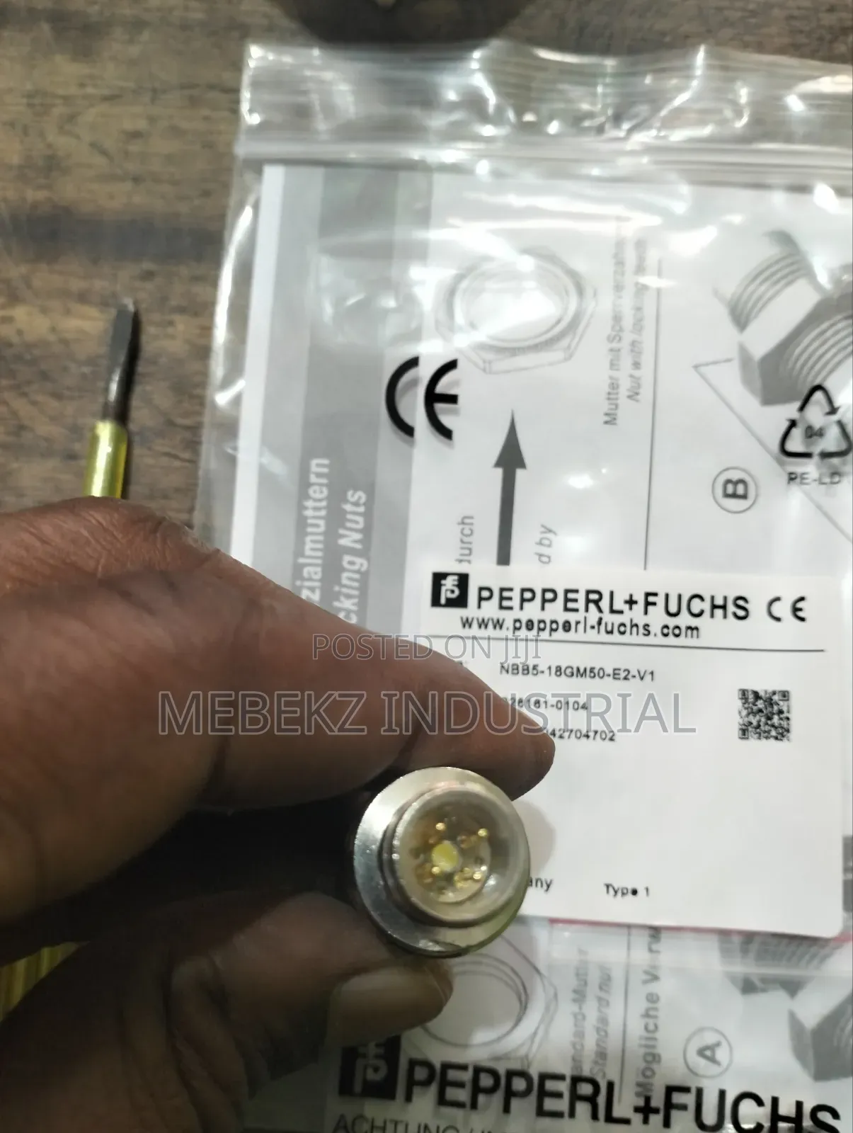 Pepperlfuchs Inductive Proximity Sensor NBB5-18GM50-E2-V1