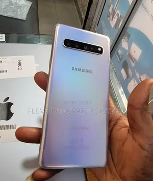 Samsung Galaxy S10 5G 256 GB Silver