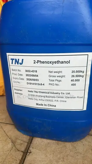 2-Phenoxyethanol