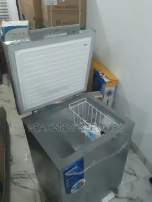 Easy-Rolling Wheels Midea 150l Chest Freezer Series Hs-186cn