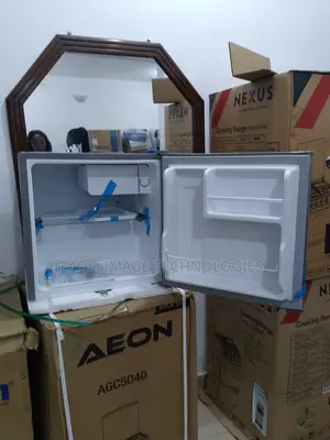 Fast-Freeze Midea 45L Mini Refrigerator(Mdrd86fgg50)