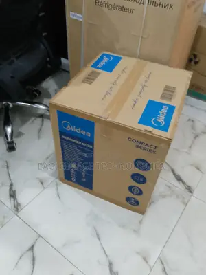 Rapid Chilling Midea 45L Refrigerator(Mdrd86fgg50)