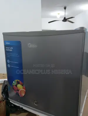 Much Affordable-45l Midea Bedside Refrigrator