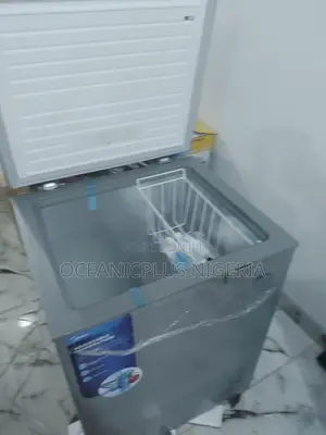 Fast Freezing-142litres Midea Chest Freezer