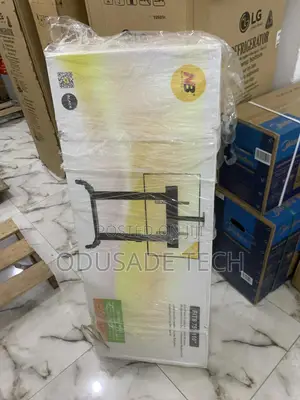 Essential Mount North Bayou Heavy Duty TV Mobile Cart TW100