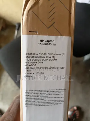 New Laptop HP 240 G9 4GB Intel Core i3 SSD 256GB