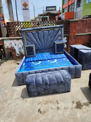 Queen Size 6by6 Complete Set Of Bed.