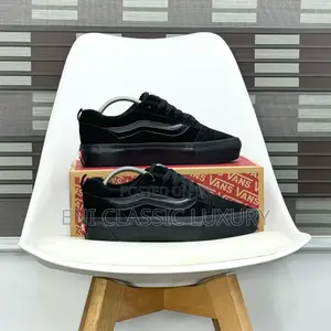 Unisex Luxury Sneakers Vans Available in Store 