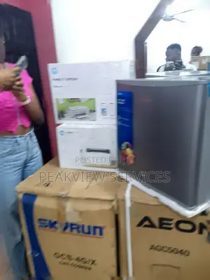 Standard Midea 45l Mini Bar Refrigerator Mdrd86fgg50 Compact
