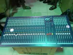 Sound Craft Professional 32 Channels Mixer Console Lx-9