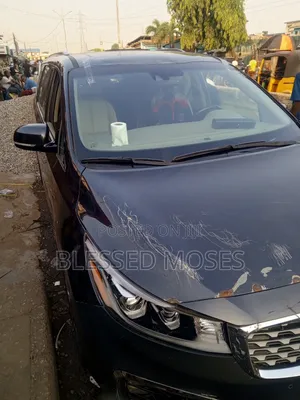 Kia Sedona 2019 Front Windscreen
