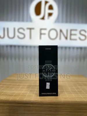 Samsung Galaxy Watch Ultra 47mm - Lte
- Titanium Silver