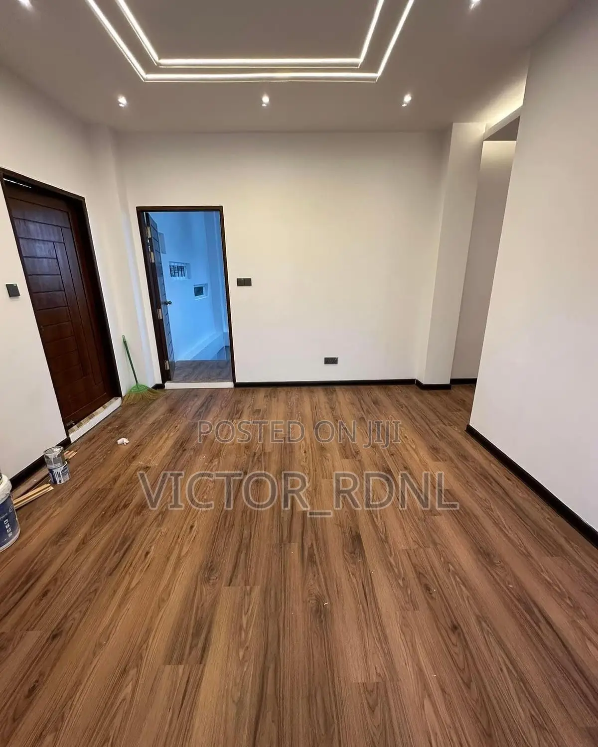 German Arm Strong Carpet ( Eu Quality )
