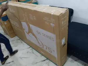 Expert-Approved 75'' Qled Hisense Smart Tv(75U6N)