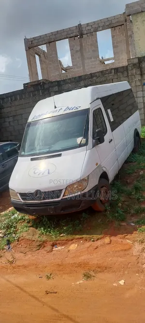 Mercedes-Benz Sprinter 2002 White