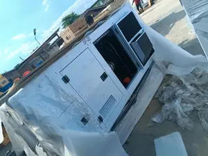 Longlasting Best Made 80kva Perkins Soundproof Generator