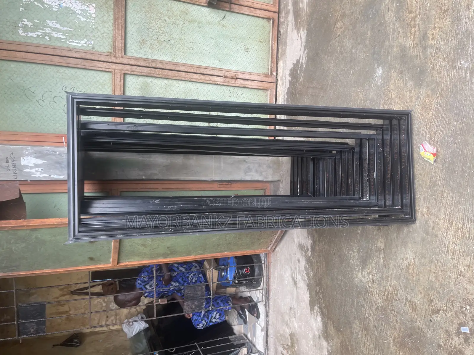 Frameless Window