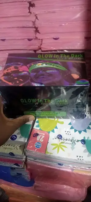 Glow in Dark Paints. Body and Face