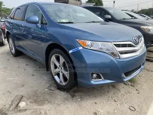 Toyota Venza V6 2010 Blue