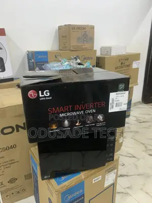 Compact LG 25L Smart Inverter Microwave Oven