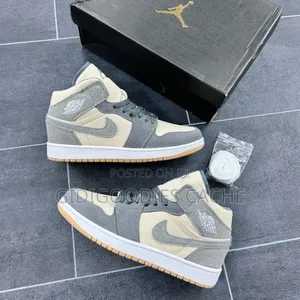 *Nike Air Jordan 1 SE Coconut Milk/Particle Gray Sneakers