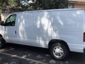 Van in Ikoyi for Hire With Loaders