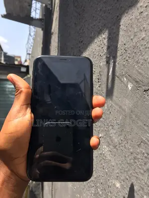 Apple iPhone XR 64 GB Black
