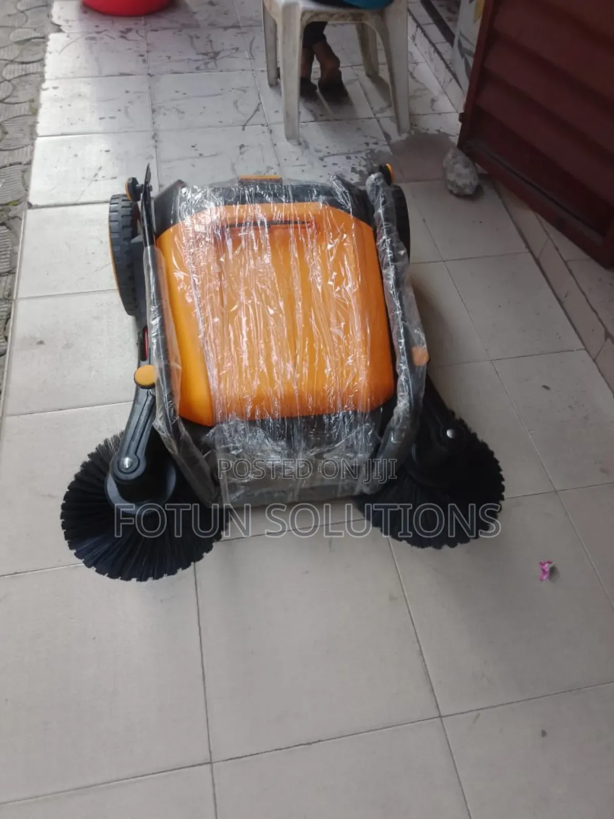 Sweeping Machine