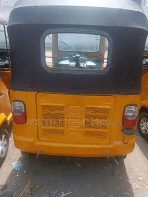 TVS King Cargo 2023 Yellow