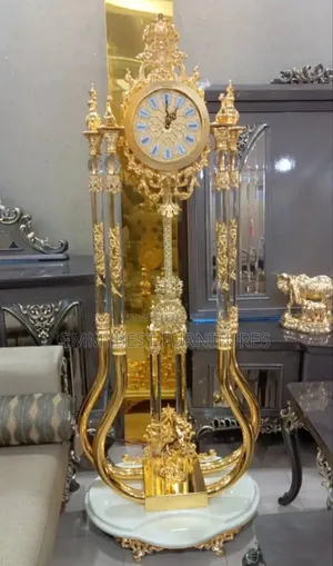 Luxury Standing Golden Clock.