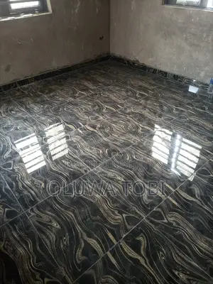 Am a Tiler. I Do Bricks Too
