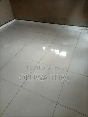 Am a Tiler. I Do Bricks Too