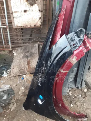 Fender Honda Crosstour 2010 / 2013