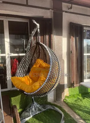 High Quality Executive Swing Chair for Restaurants and Bars