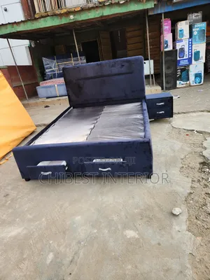 Dynamic 5by7 Bed With Drawers.