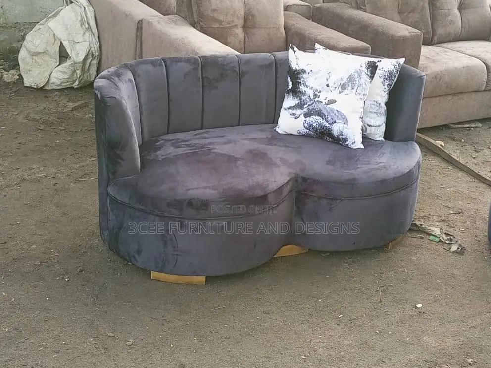7 Sitters Couch