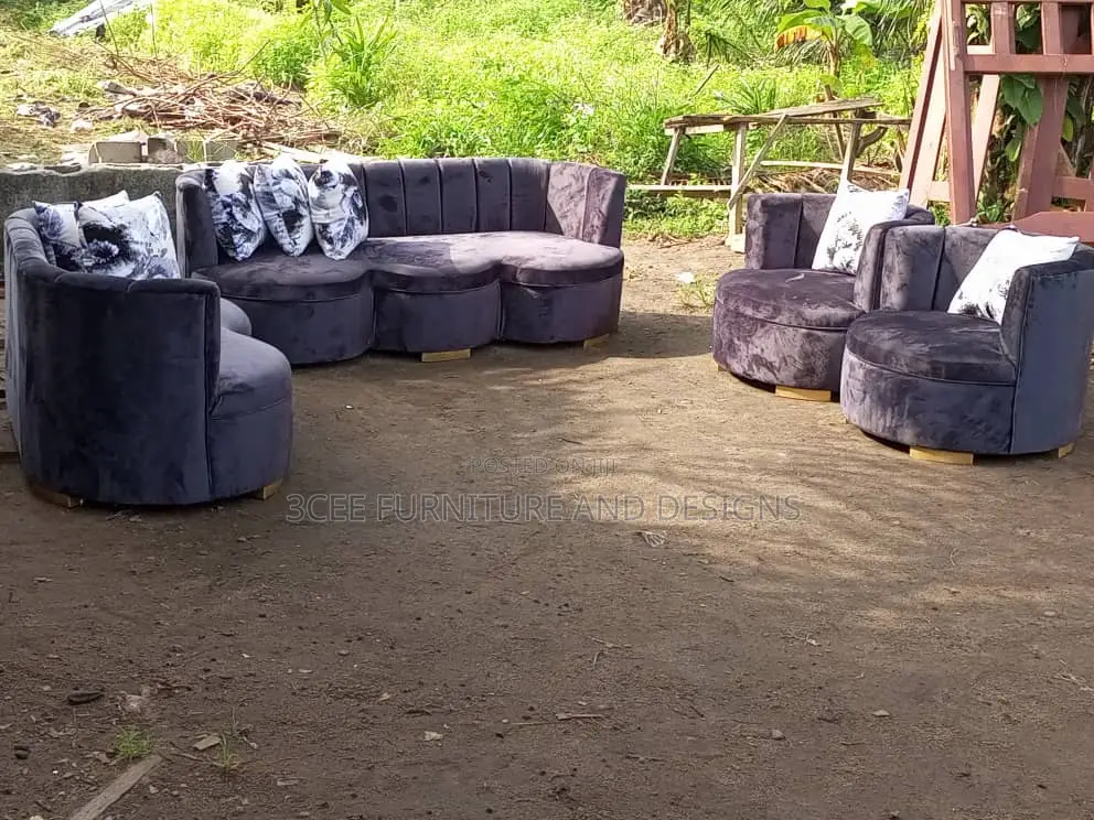 7 Sitters Couch