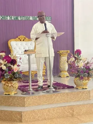 Quality Unbreakable Acrylic Single Pole Pulpit for Church