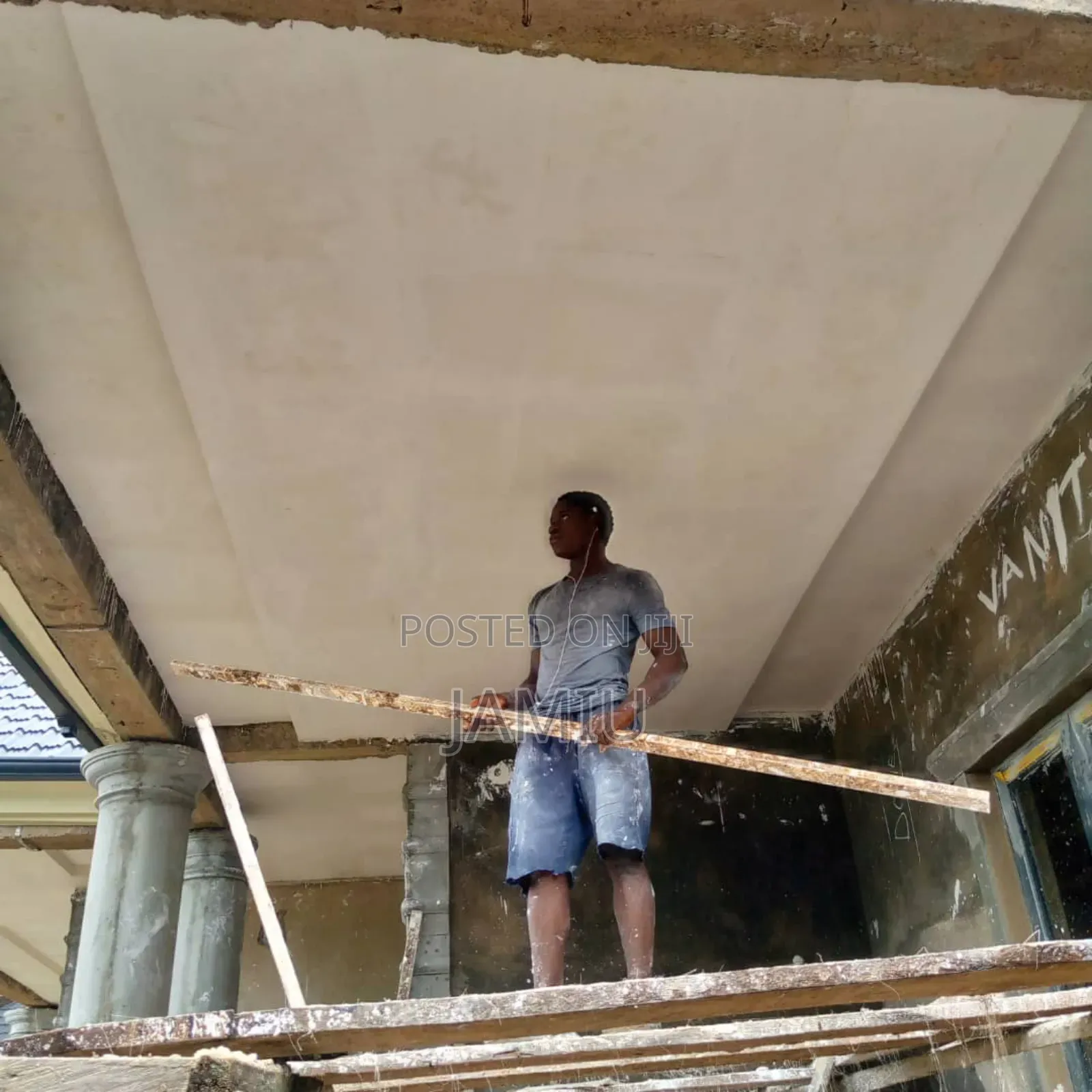 Pop Ceiling and Wall Screeding