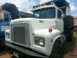 Tokunbo Double Gear Lever Rmodel Mack Ten Tyres Dump Truck B
