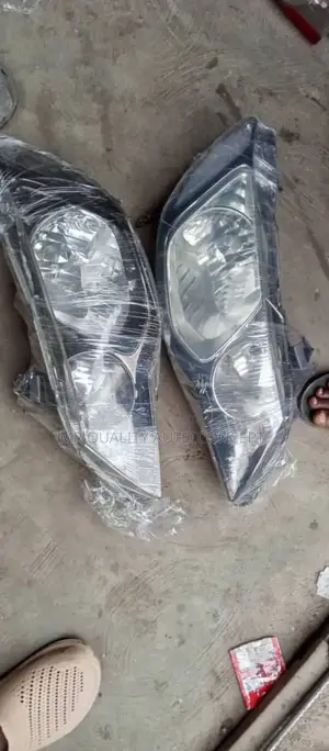 Set Head Lamp for Honda Civic 2006-2011 Model