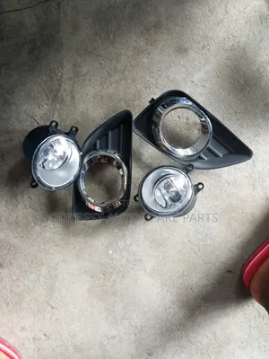 Toyota Camry Complete Bumper Light and Chrome 010
