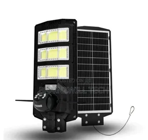 450w V380 Solar Street Light With 4g PTZ Camera Rotate 360°