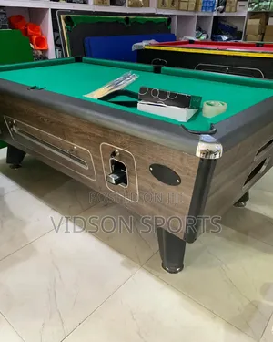 Swiss Snooker Board Coin and Marble