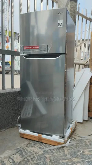 Lg Inverter Fridge 286 -litres  Double Door Ice Block Maker