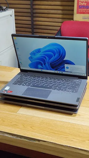 Laptop Lenovo 16GB AMD Ryzen 5 SSD 512GB