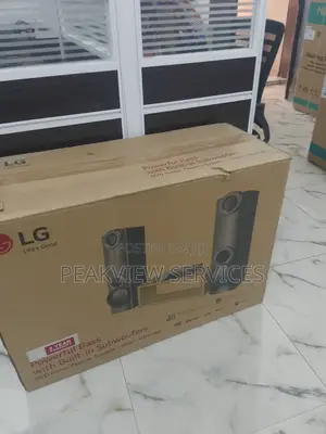 Built-in Dual Subwoofers LG Home Theater System 600W Lhd667